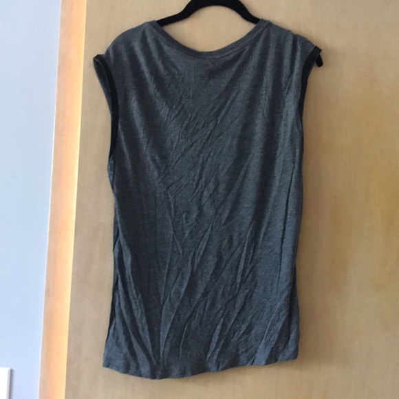 NWT grey and black top - Picture 2 of 4